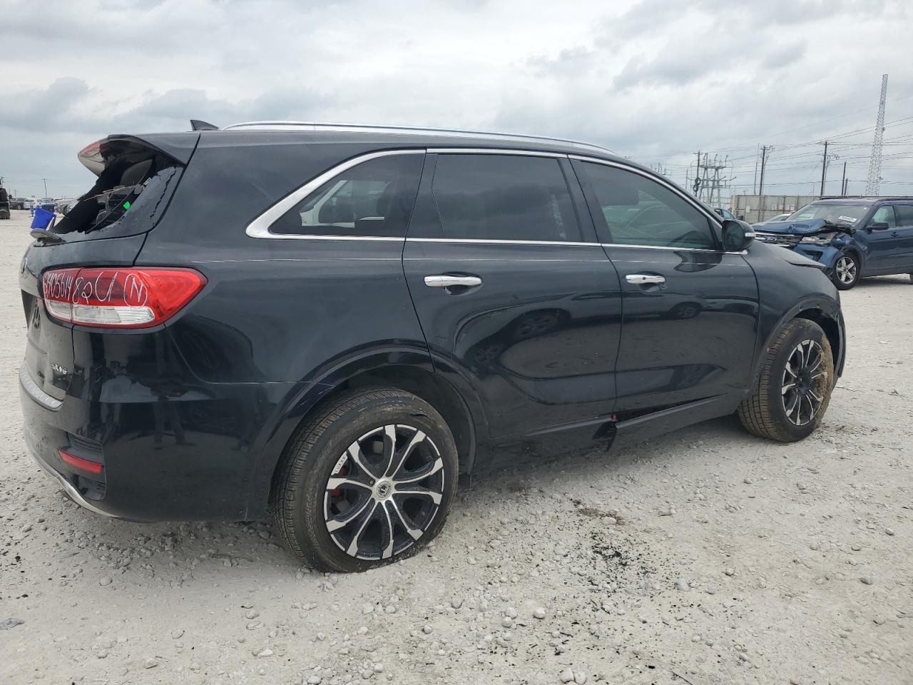 2018 Kia Sorento - Image 3