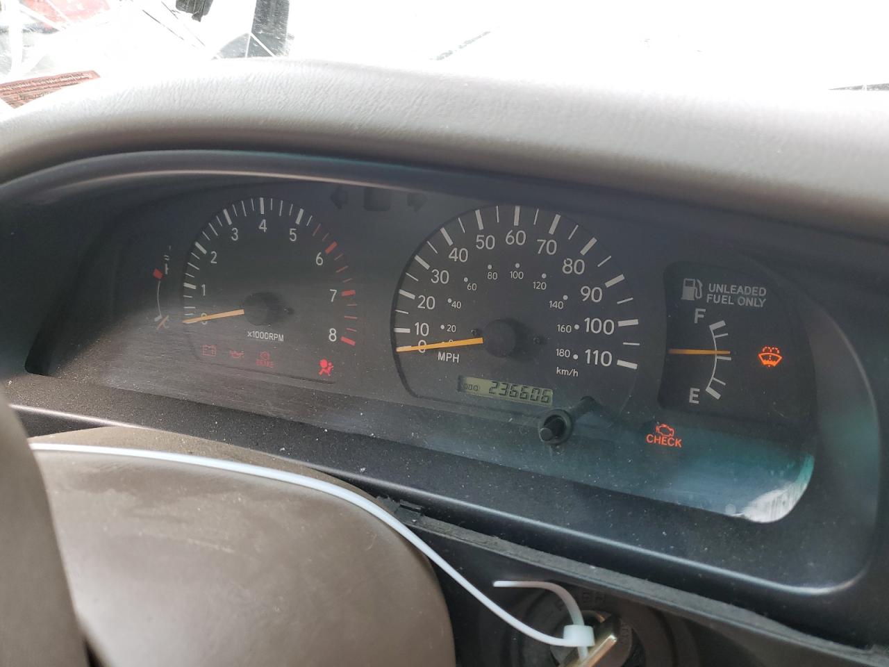 1998 Toyota Tacoma Xtracab VIN: 4TAWM72N9WZ128379 Lot: 60601394