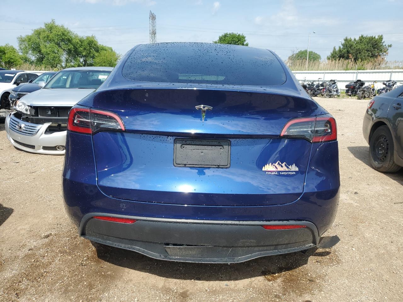 7SAYGAEE3PF832567 2023 Tesla Model Y