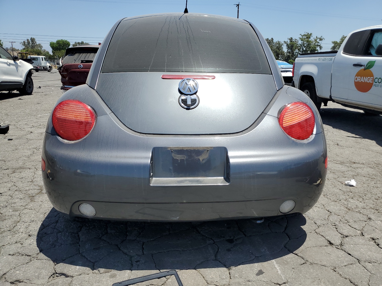 3VWCK21C42M418991 2002 Volkswagen New Beetle Gls