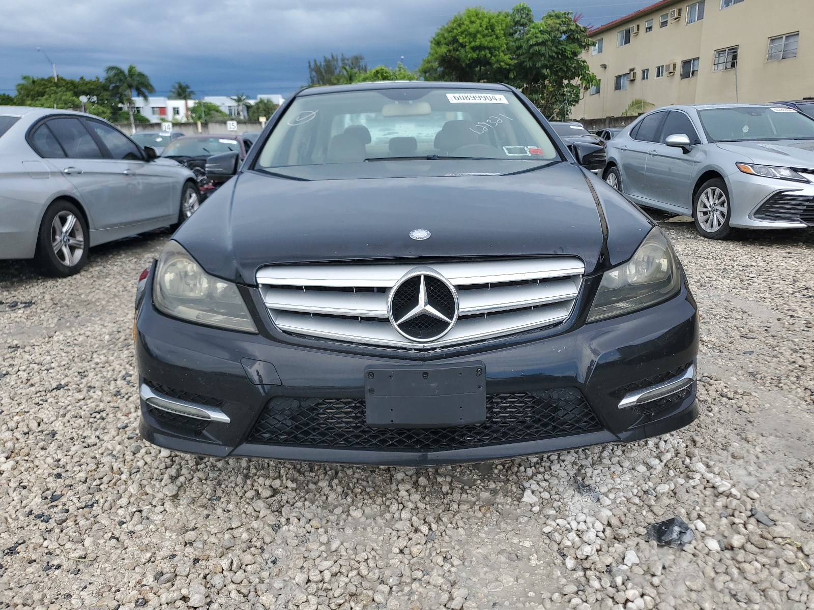 2012 Mercedes-Benz C 250 vin: WDDGF4HB9CA629321