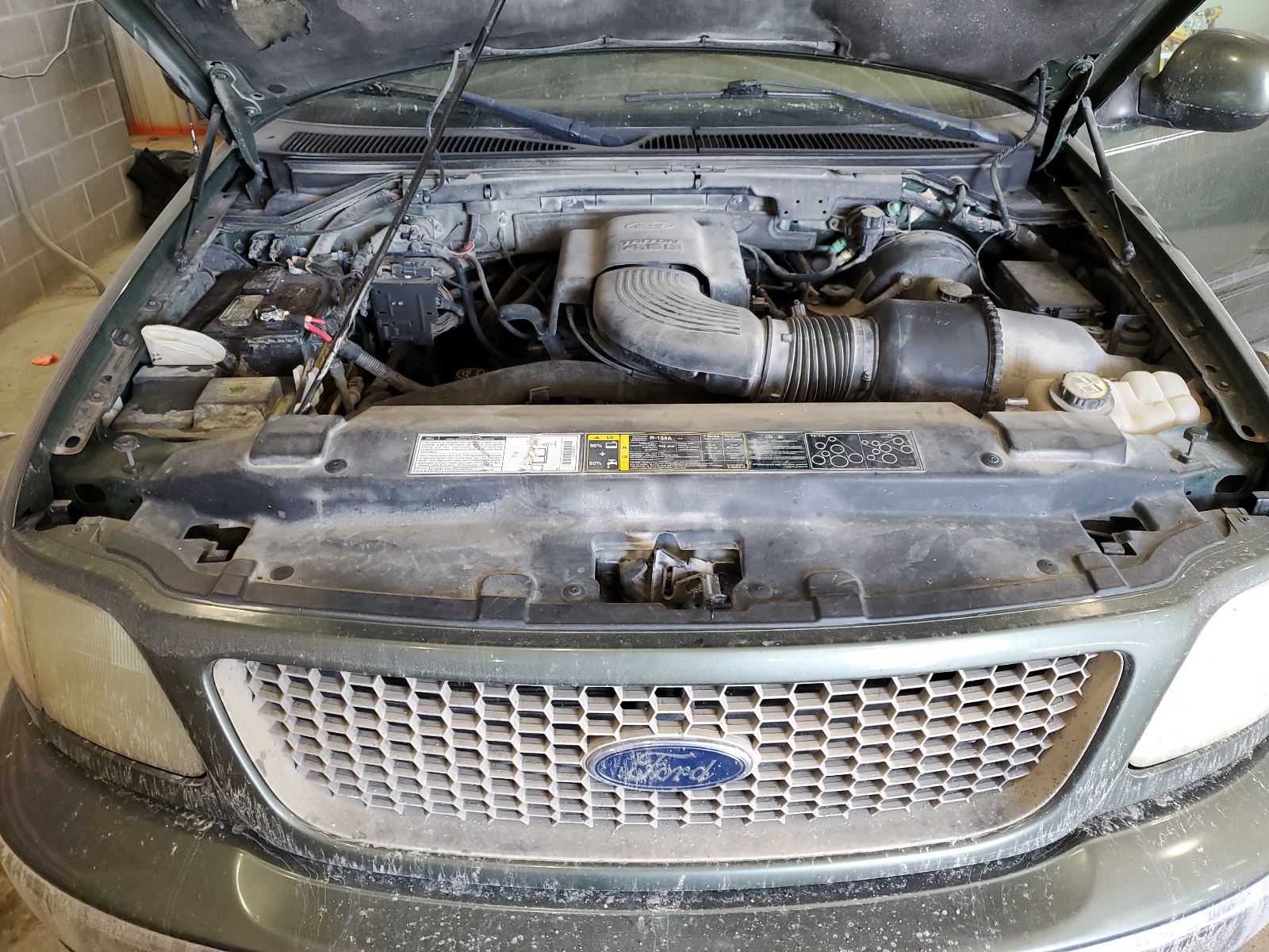 1FTRX18W42NB18124 2002 Ford F150