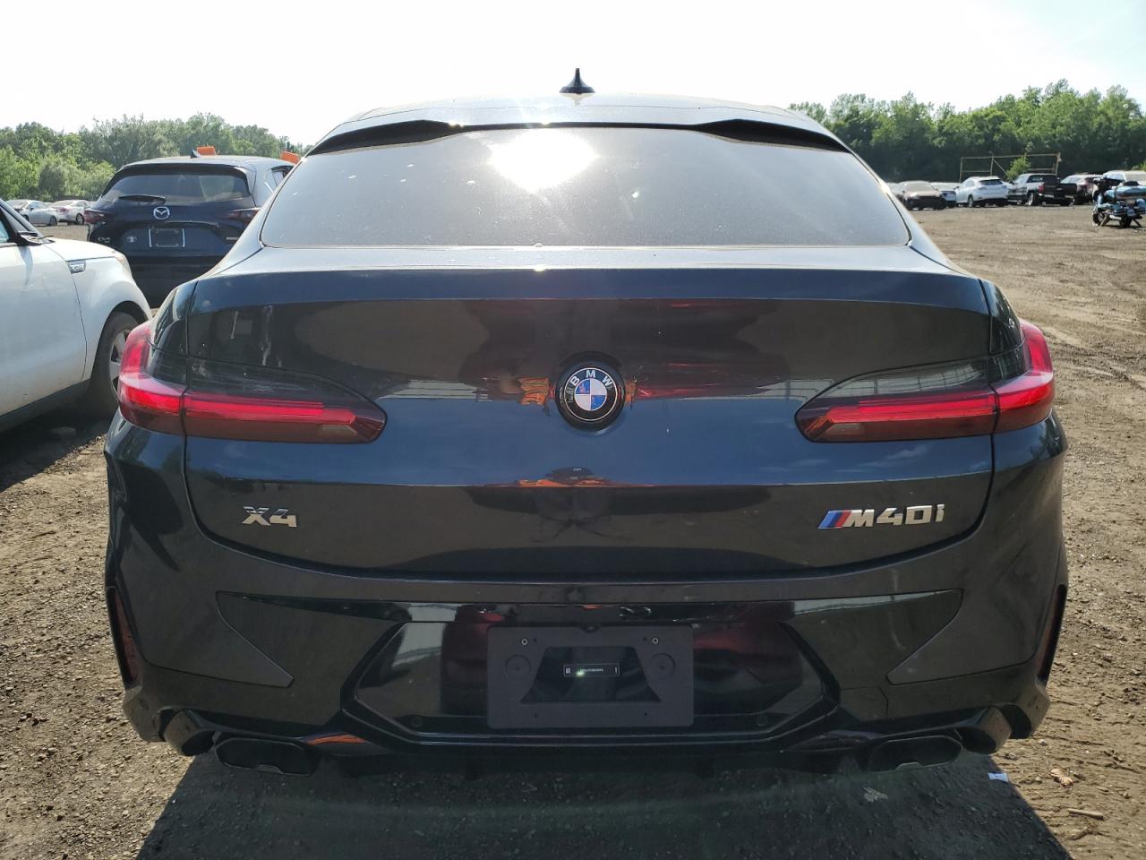 5UX43DT02R9U90802 2024 BMW X4 M40I