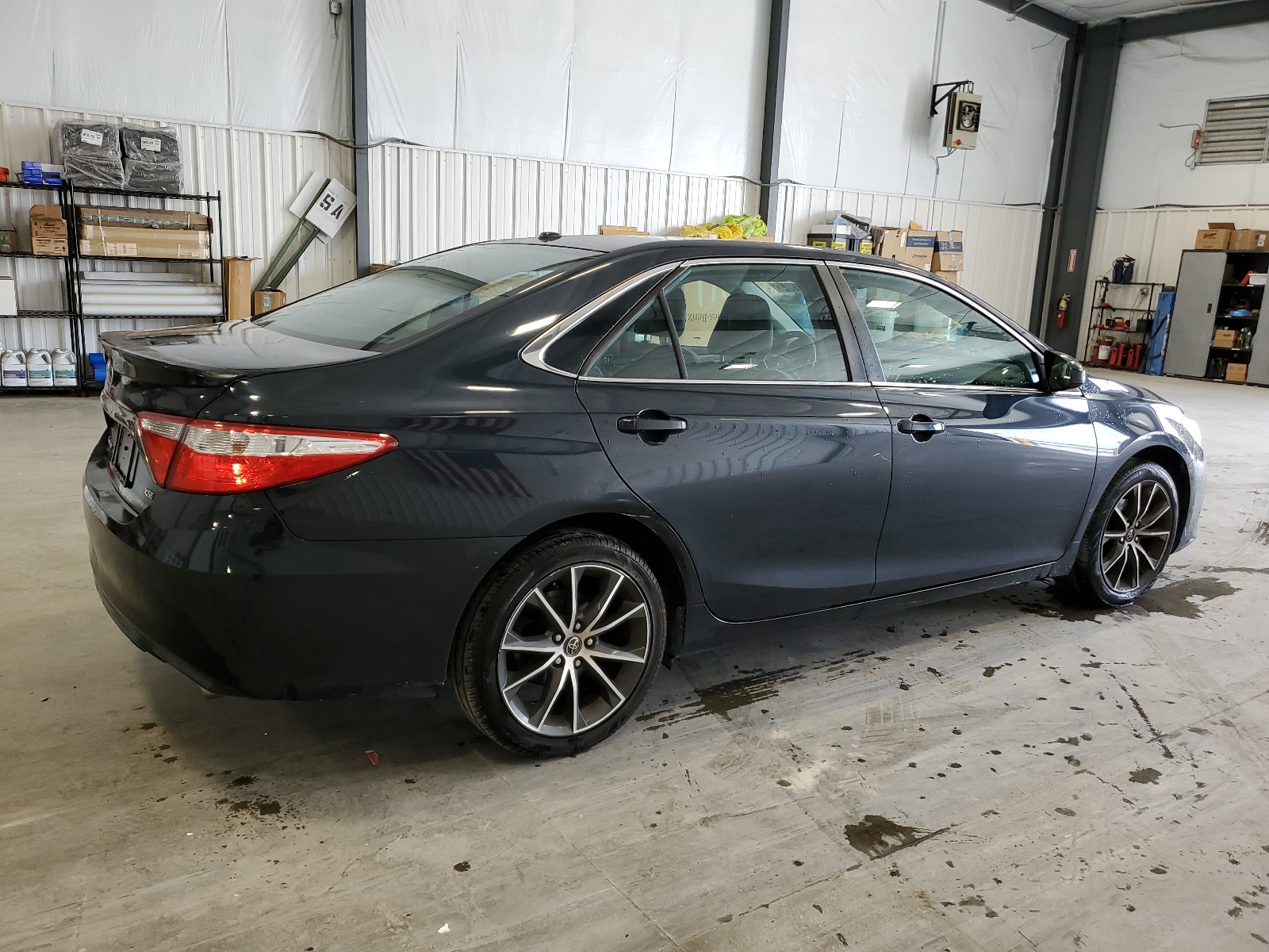 2015 Toyota Camry Le vin: 4T1BF1FK0FU070357