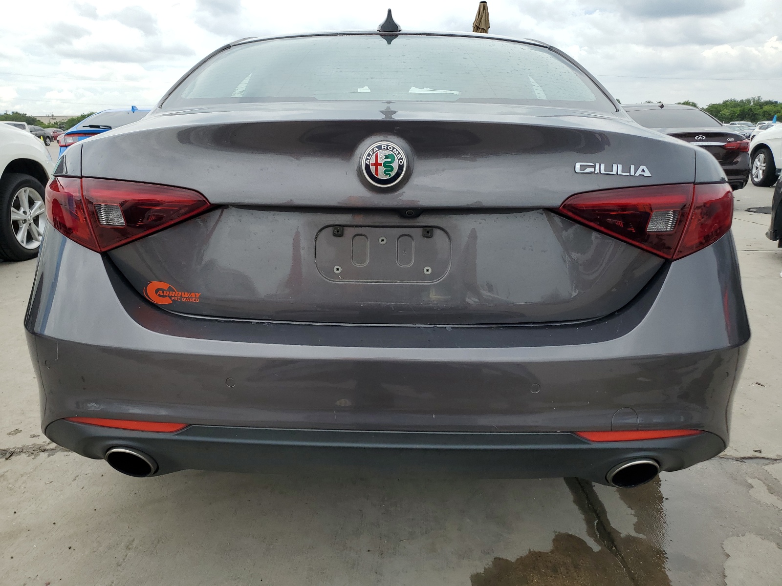 2017 Alfa Romeo Giulia vin: ZARFAEBN8H7535244