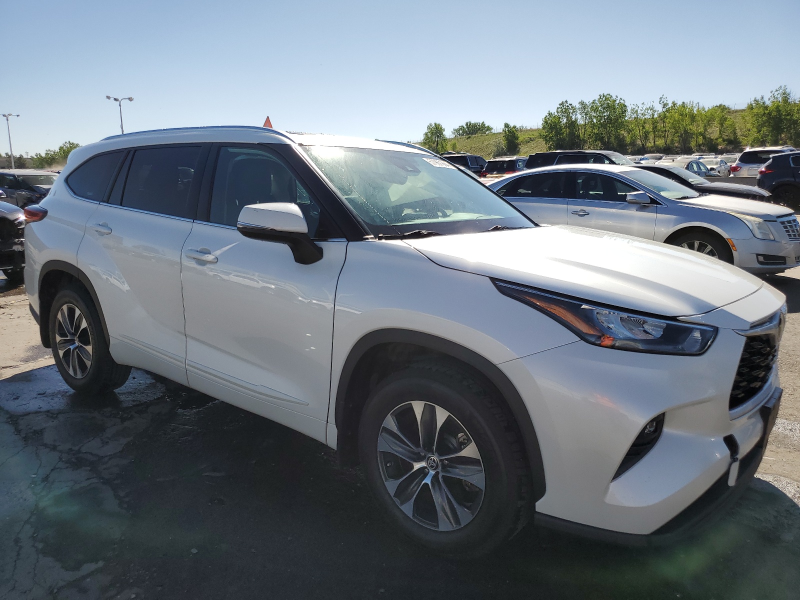 2020 Toyota Highlander Xle vin: 5TDHZRBH9LS047464