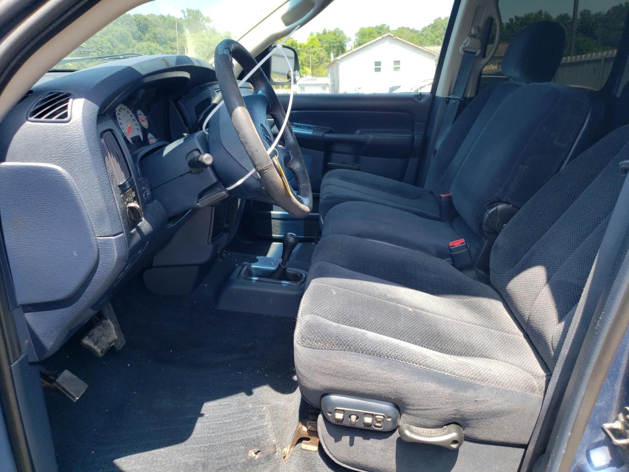 2002 Dodge Ram 1500 VIN: 1D7HU18N12J124133 Lot: 60926064