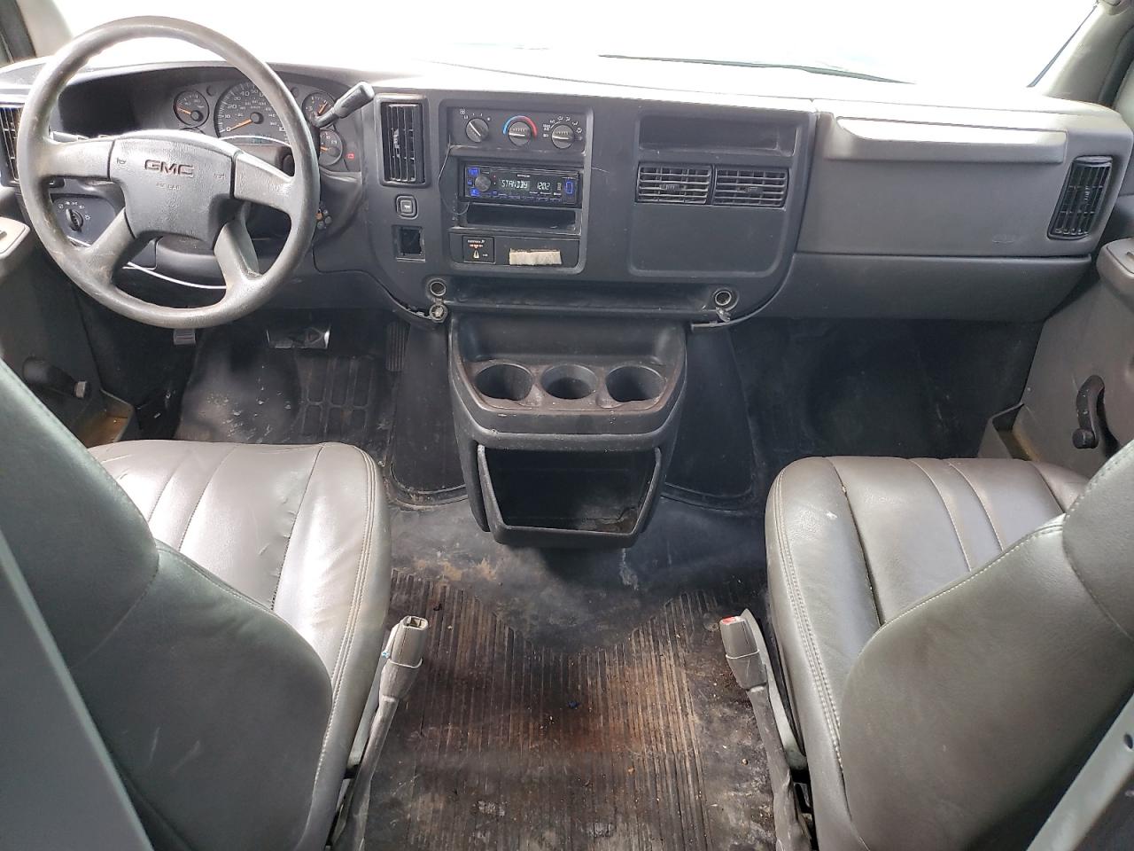 2006 GMC Savana - Image 8