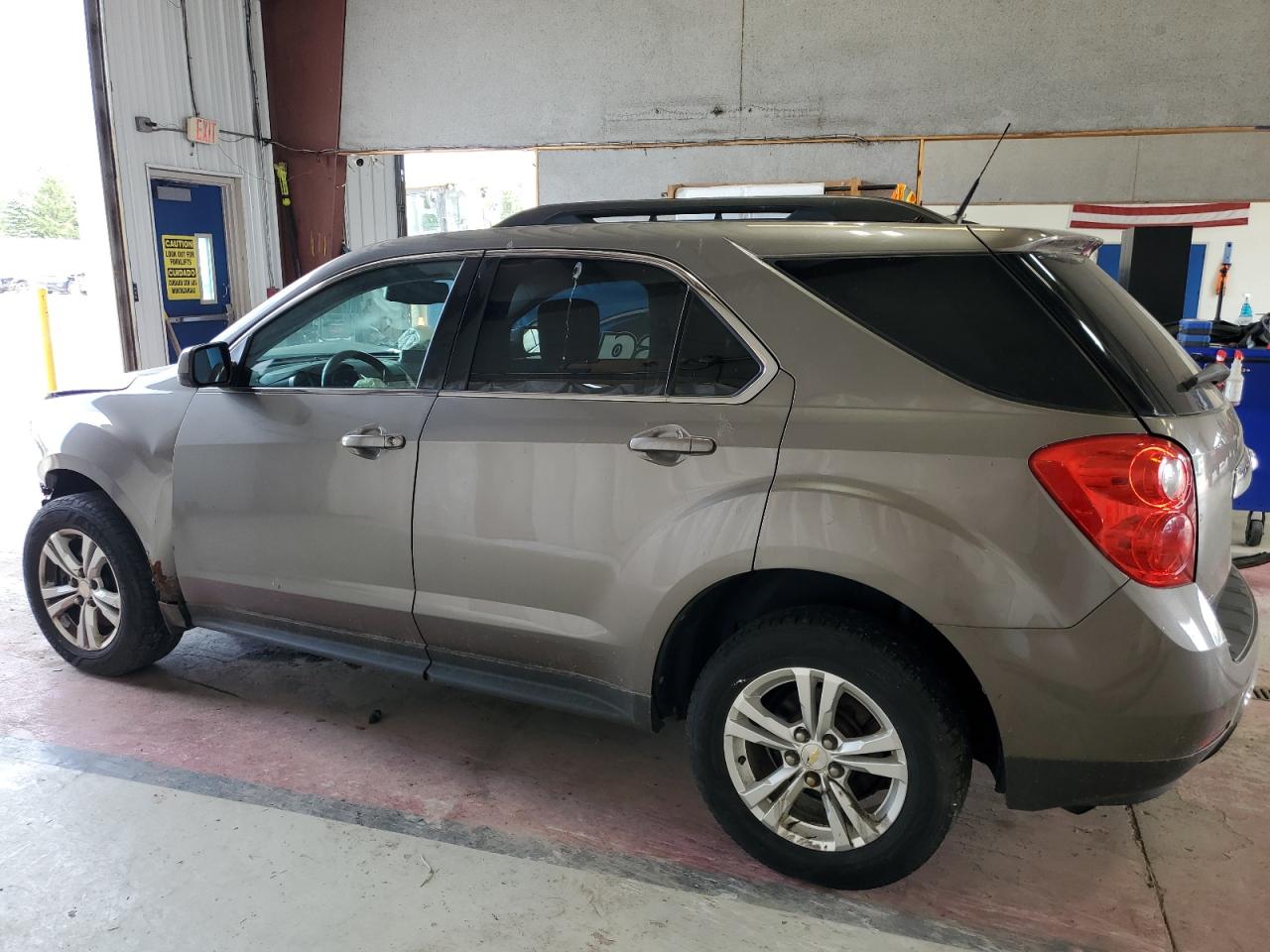 2011 Chevrolet Equinox - Image 2