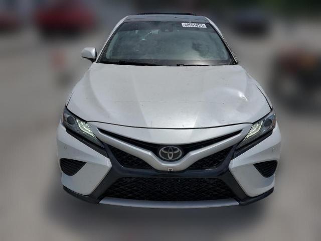  TOYOTA CAMRY 2019 Белый