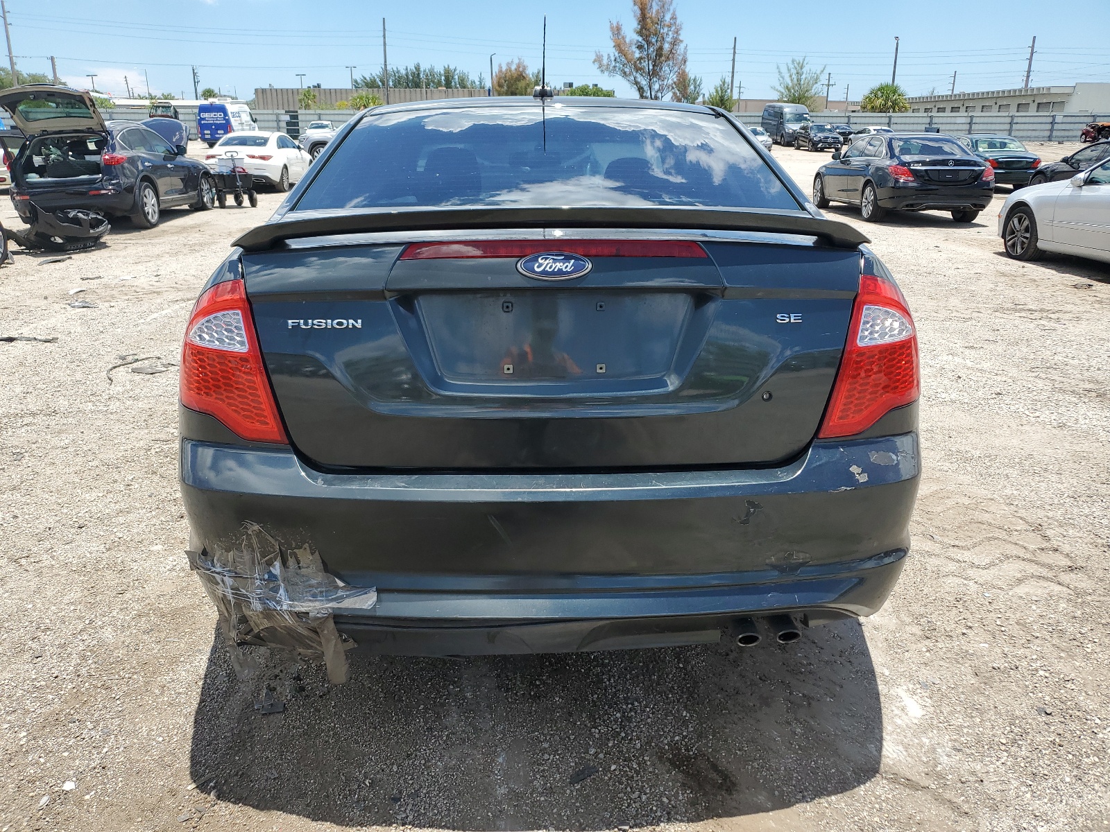 3FAHP0HA7AR348901 2010 Ford Fusion Se