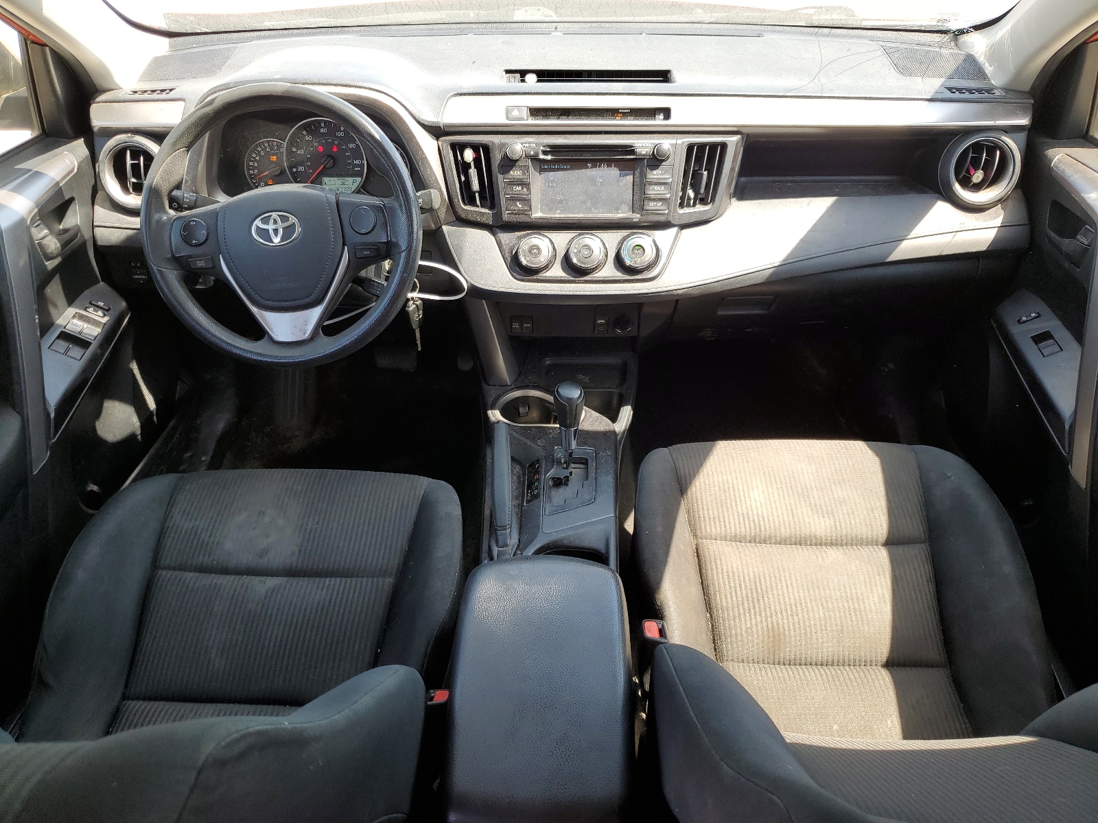 JTMZFREVXGJ082631 2016 Toyota Rav4 Le