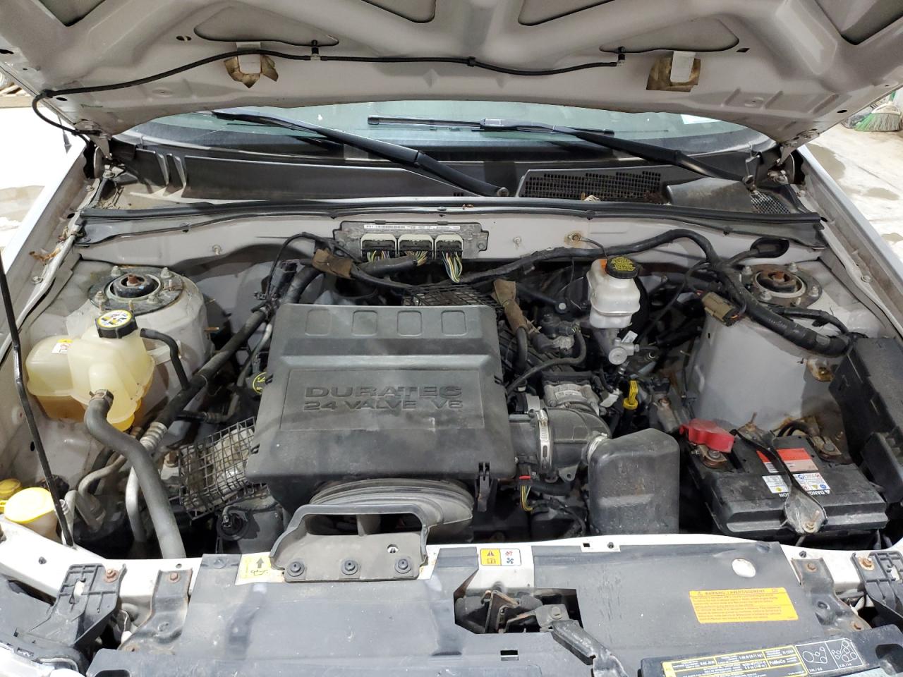 2010 Ford Escape Limited VIN: 1FMCU9EG1AKC60887 Lot: 59307554