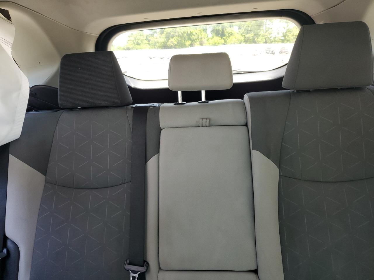 2019 Toyota RAV 4 - Image 10