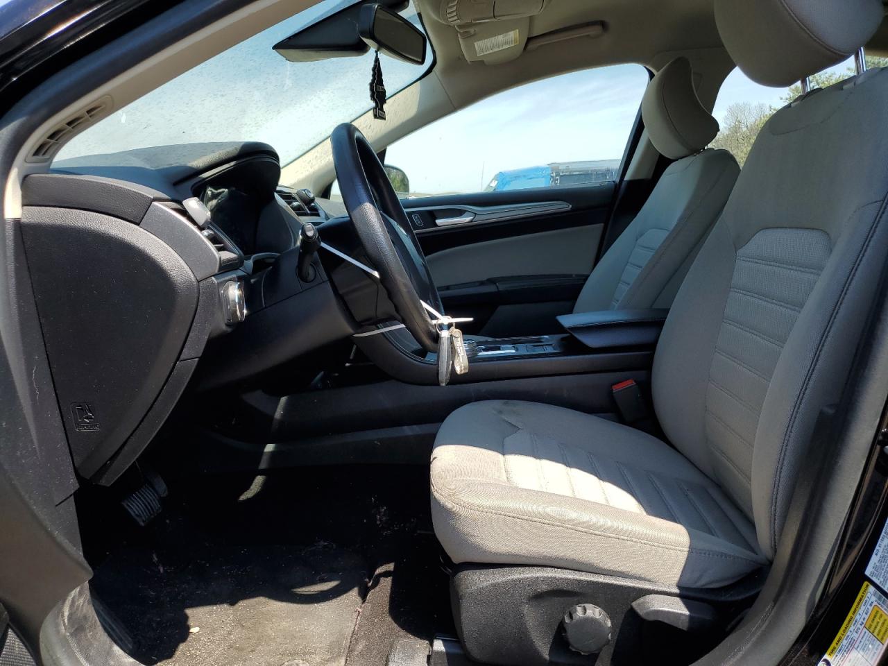 2019 Ford Fusion S VIN: 3FA6P0G73KR285665 Lot: 57293104