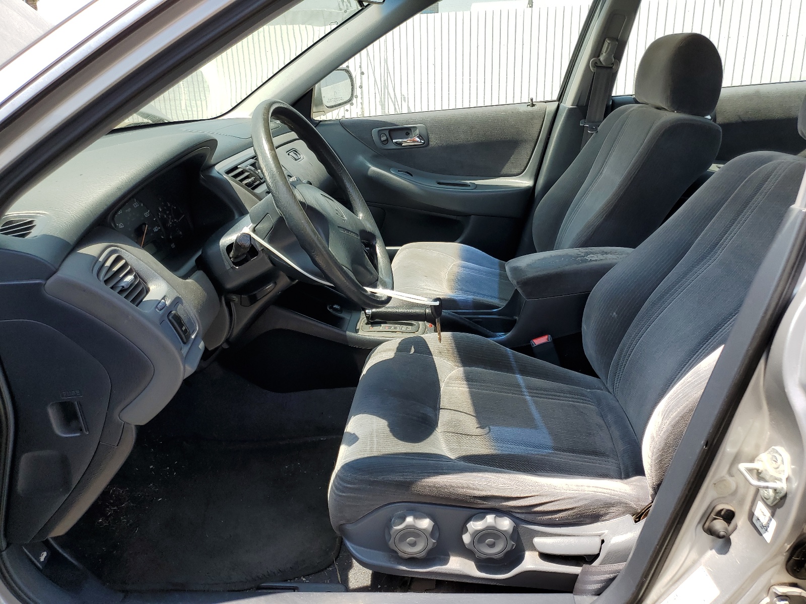 JHMCG665XXC014901 1999 Honda Accord Lx