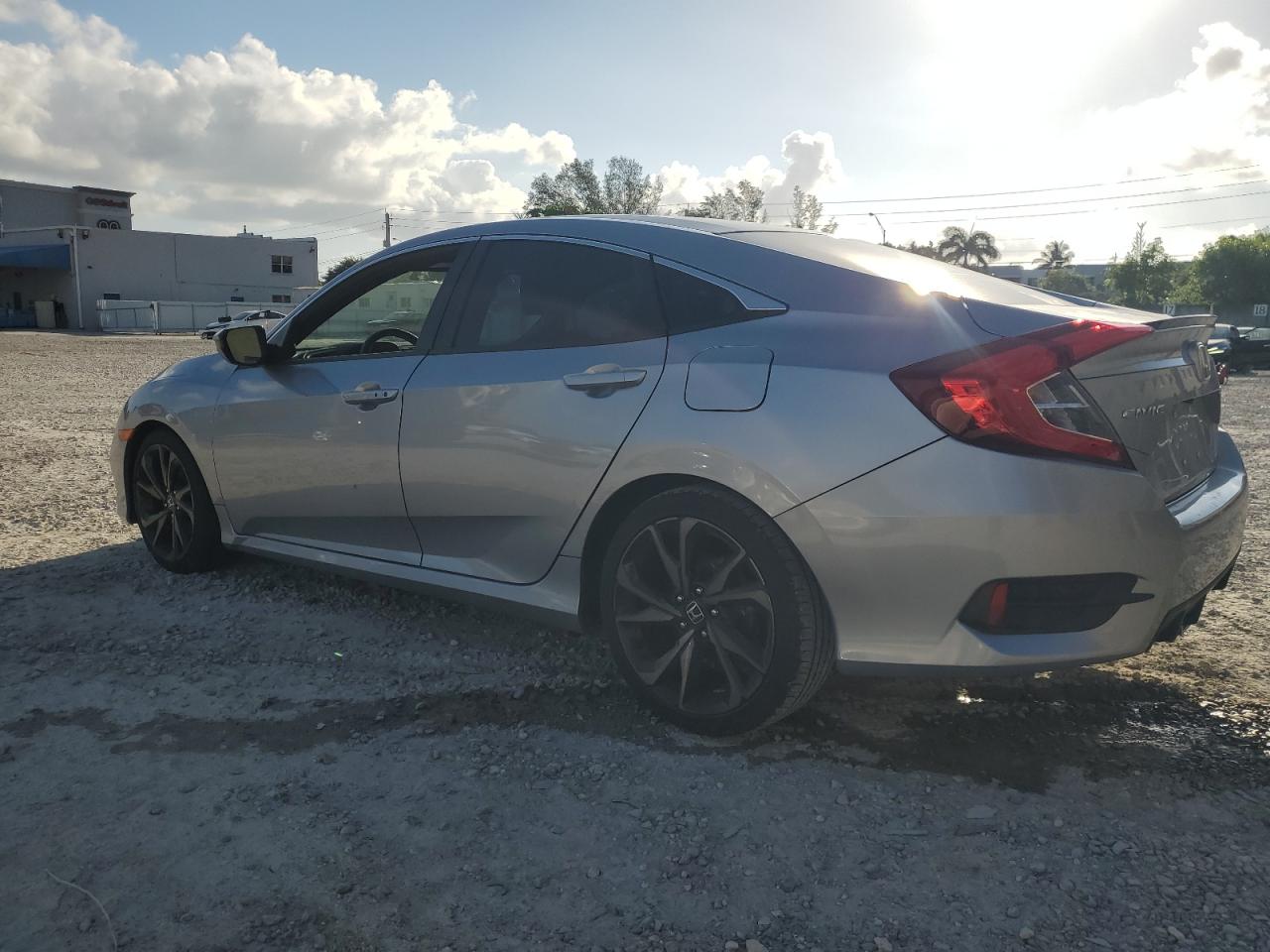 19XFC2F88KE002440 2019 HONDA CIVIC - Image 2