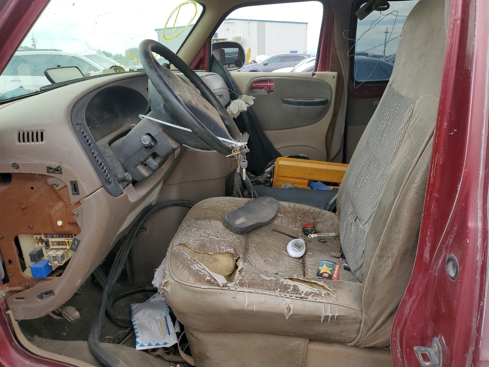 2B6HB11X7WK148253 1998 Dodge Ram Van B1500