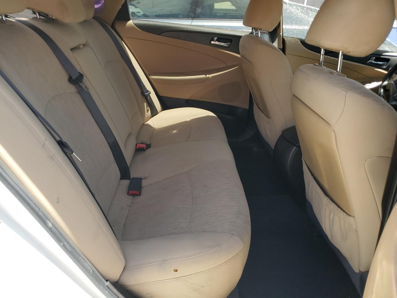 2013 Hyundai Sonata - Image 10