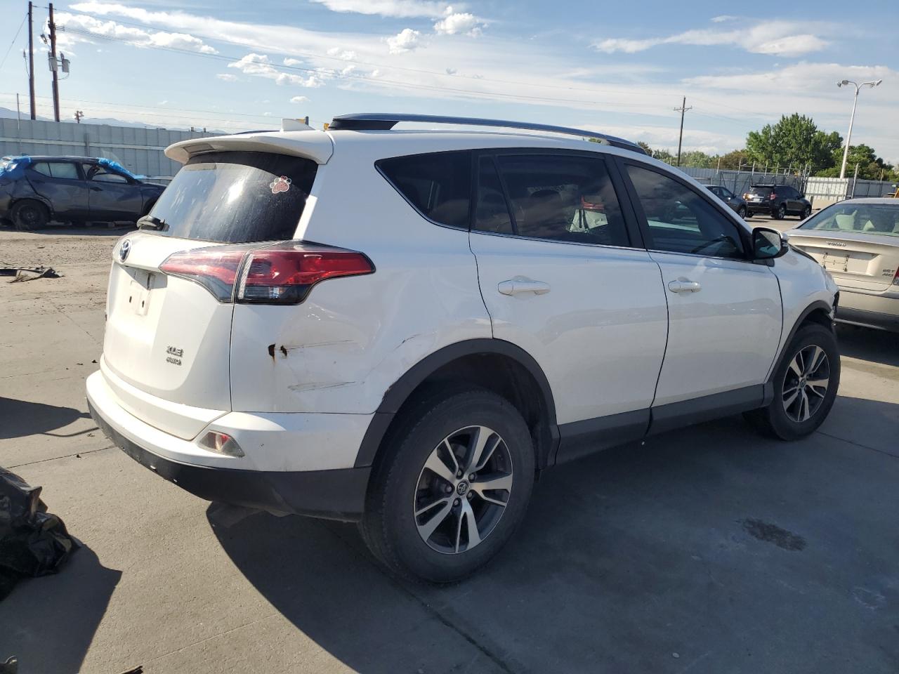 2018 Toyota RAV 4 - Image 3