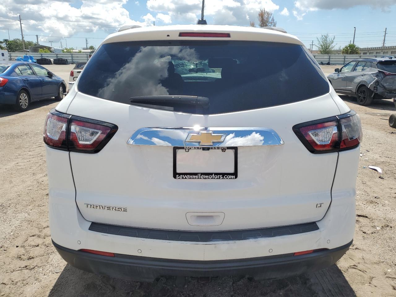 2017 Chevrolet Traverse Lt VIN: 1GNKRGKD1HJ143723 Lot: 61140534