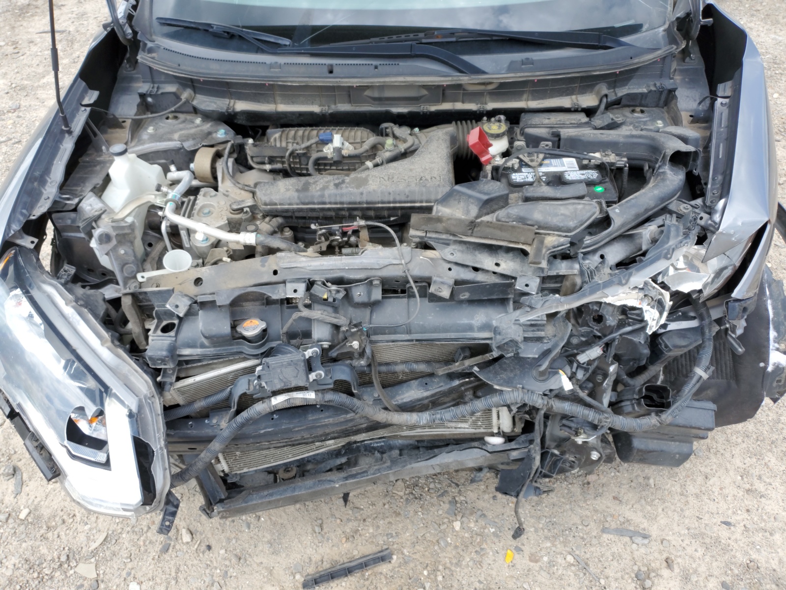 KNMAT2MT6JP597319 2018 Nissan Rogue S