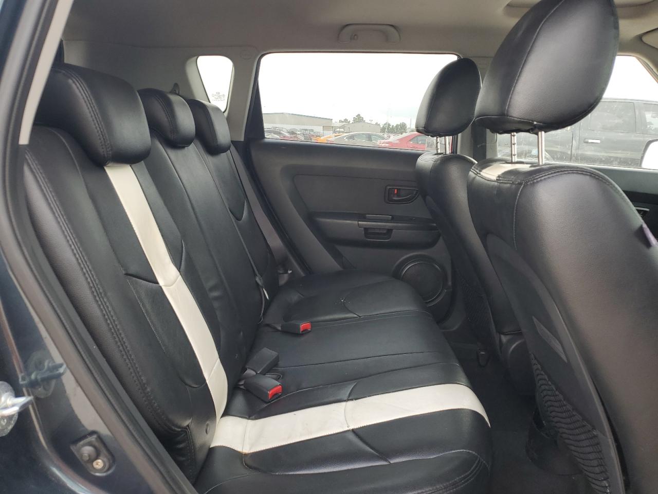 2010 Kia Soul + VIN: KNDJT2A24A7072691 Lot: 60161334