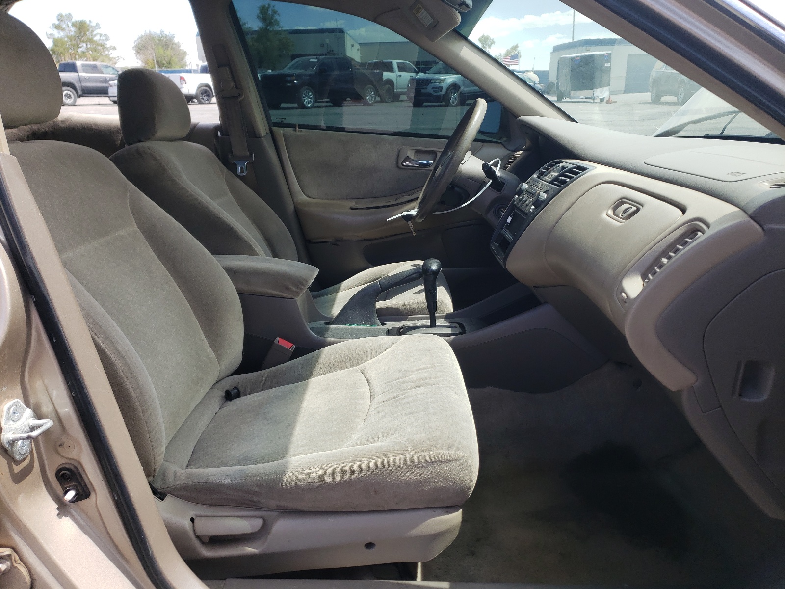 1HGCG56411A089204 2001 Honda Accord Lx