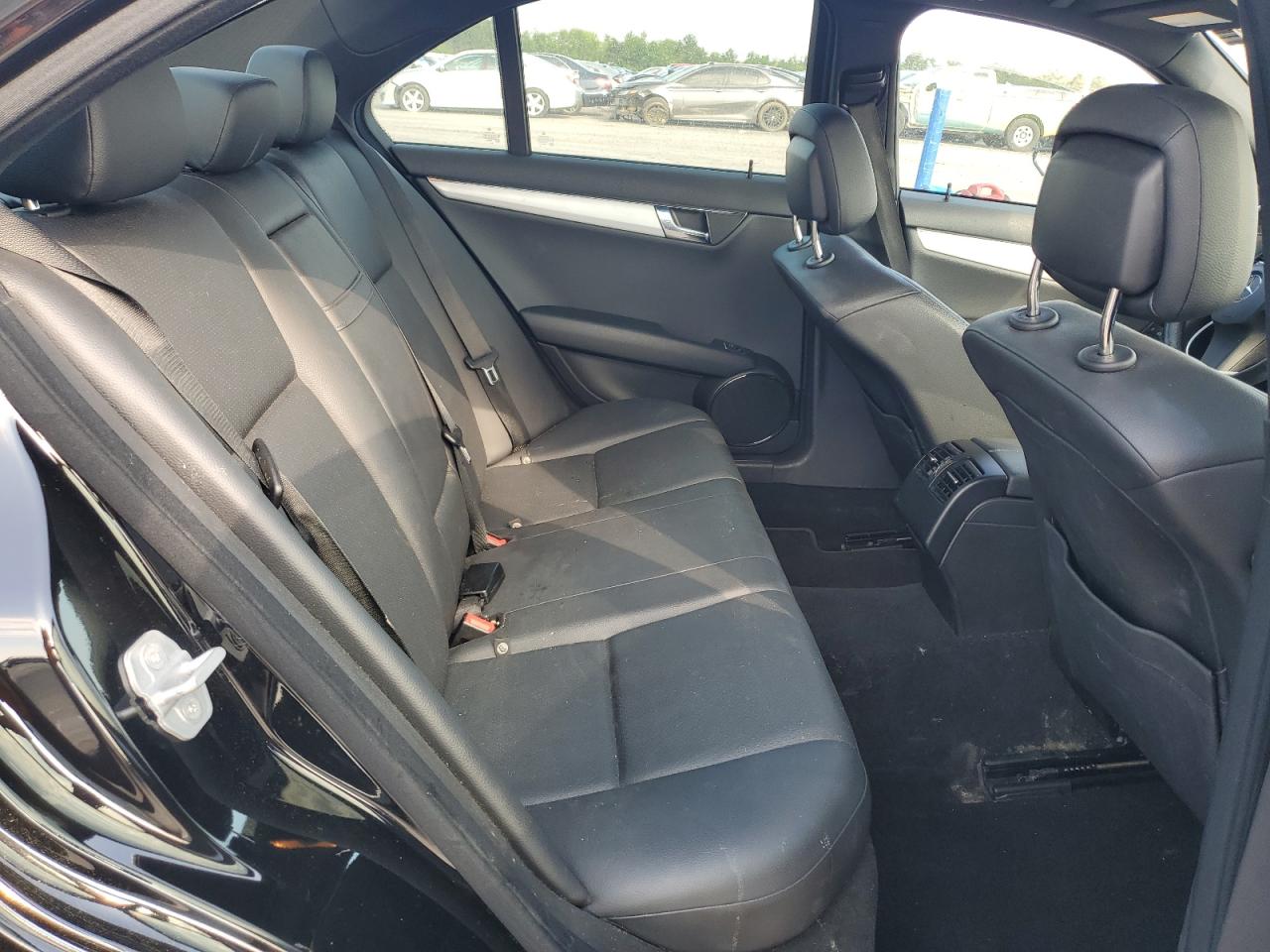 2010 Mercedes-Benz C 300 4Matic VIN: WDDGF8BB8AR089975 Lot: 57585024