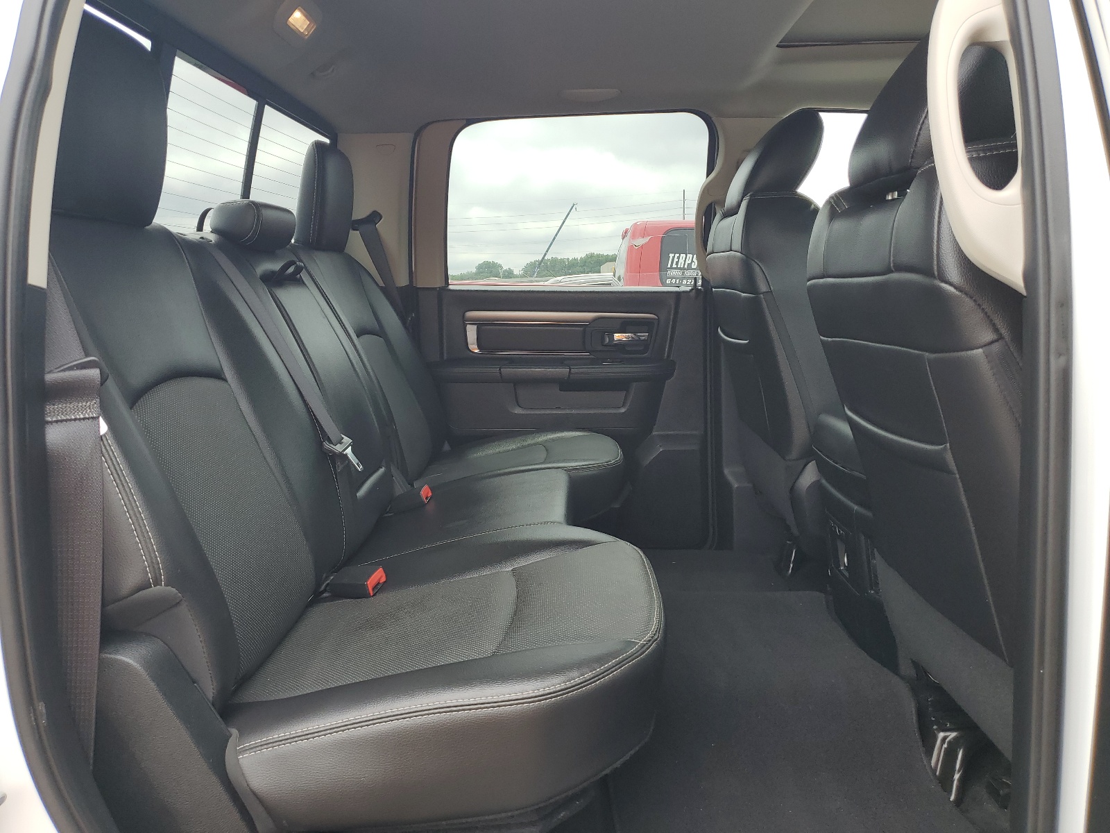 1C6RR7UTXGS343219 2016 Ram 1500 Sport