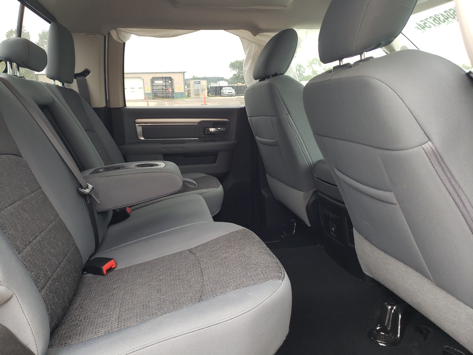 1C6RR7LT5KS623463 2019 Ram 1500 Classic Slt