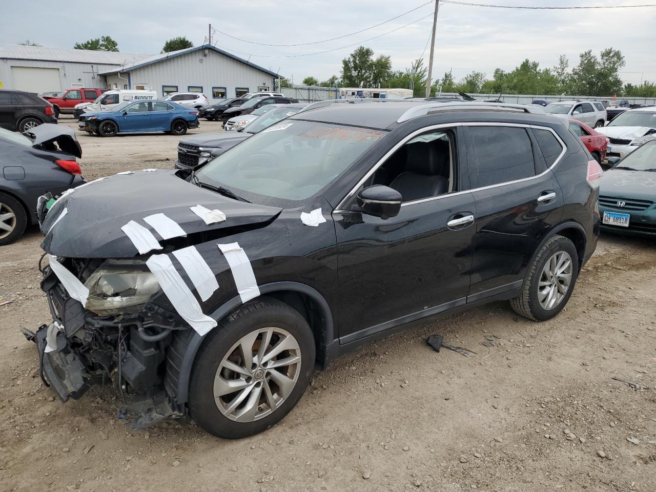 2014 Nissan Rogue S for Sale in Pekin, IL - Front End