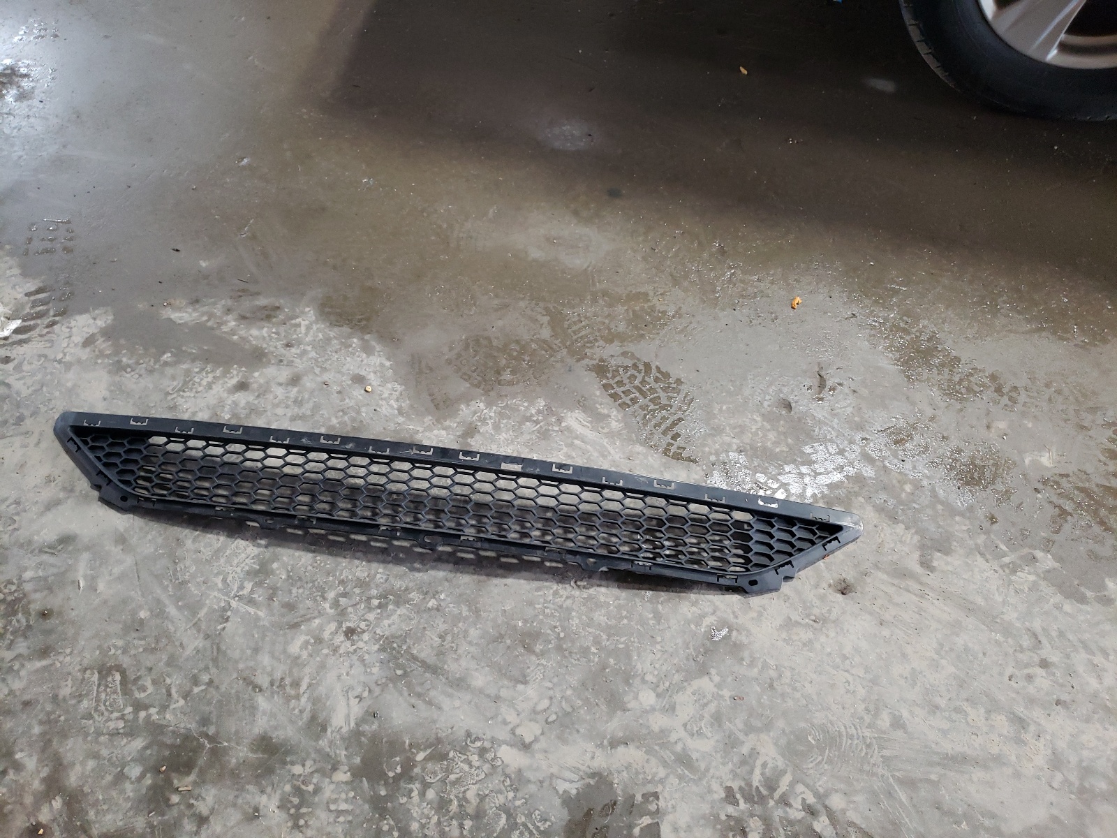 2T3P1RFV3KC045808 2019 Toyota Rav4 Xle