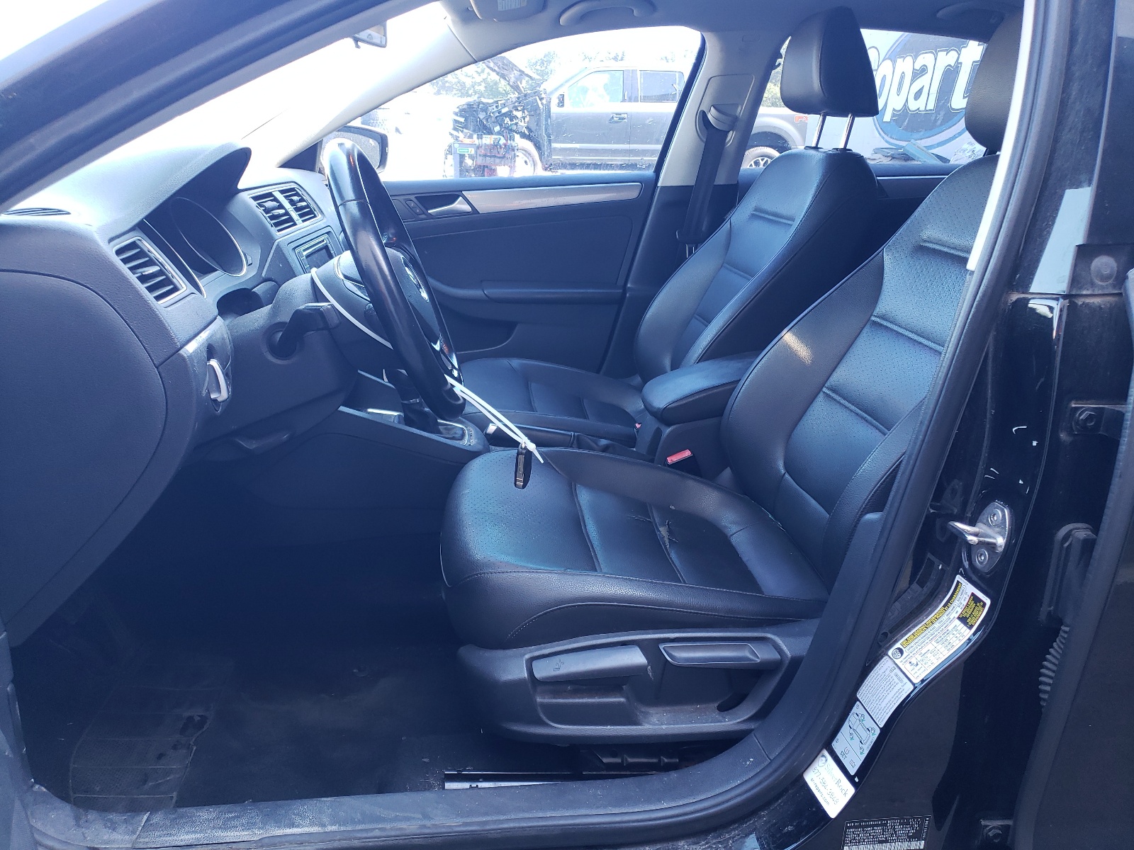 3VWDB7AJ8HM385034 2017 Volkswagen Jetta Se