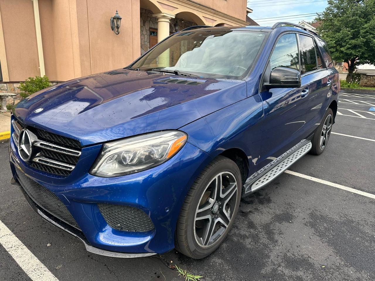 4JGDA5JB0HA852099 2017 MERCEDES-BENZ GLE - Image 1