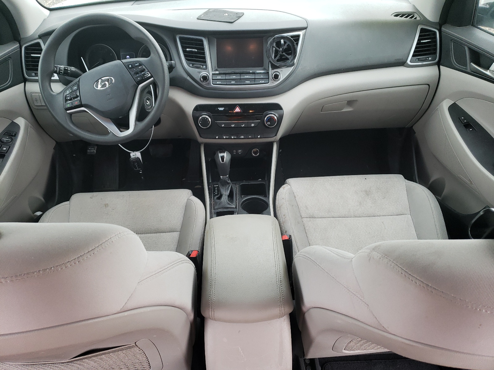 KM8J3CA44JU773235 2018 Hyundai Tucson Sel