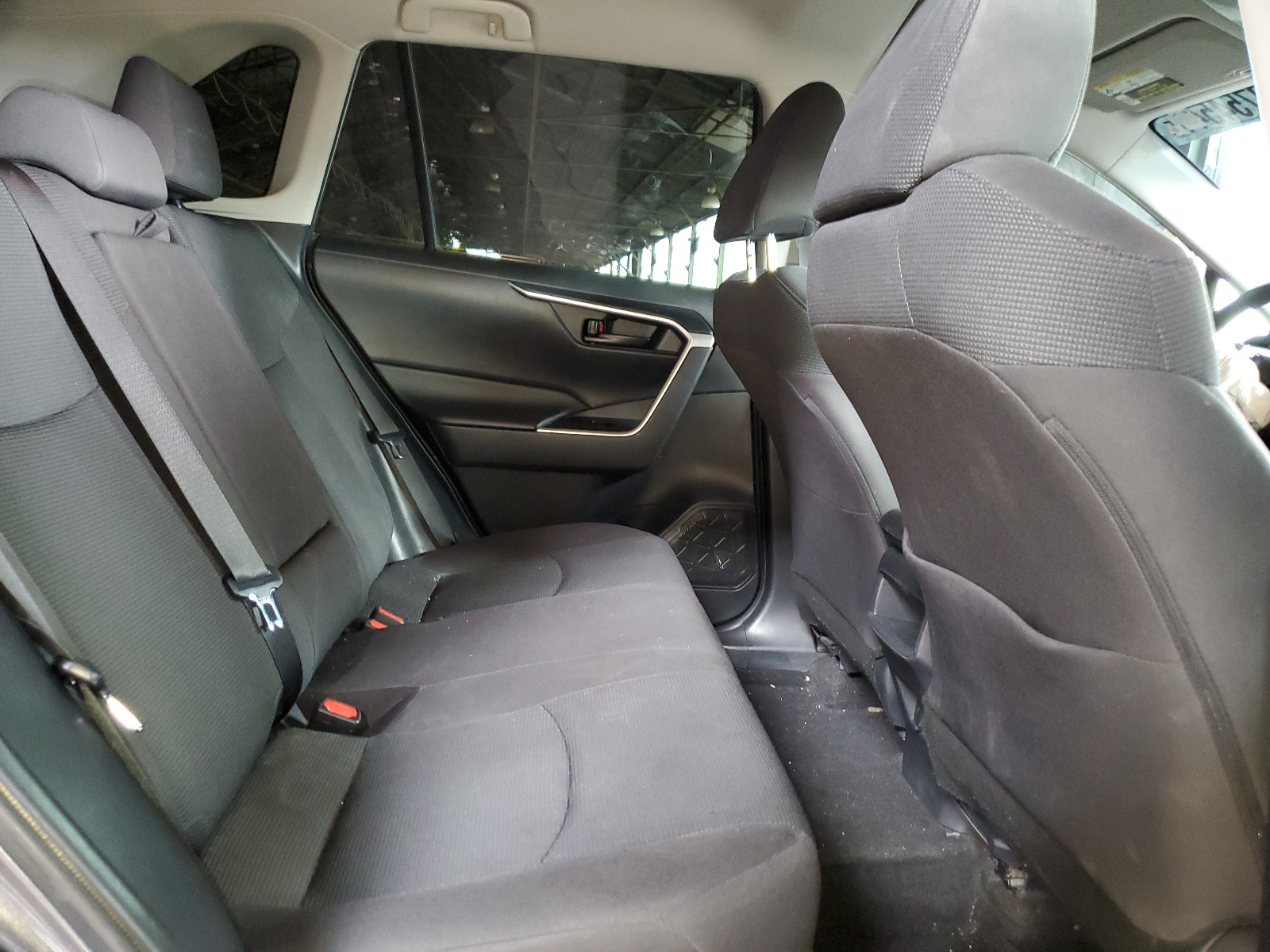 2T3H1RFV7LC044957 2020 Toyota Rav4 Le