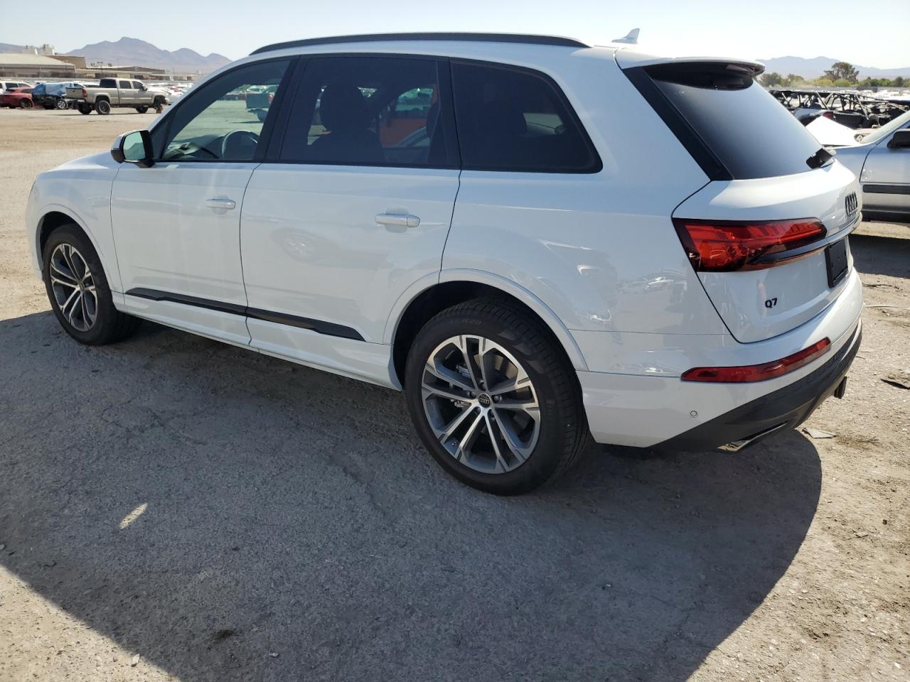 VIN WA1LCBF75SD002014 2025 AUDI Q7 no.2