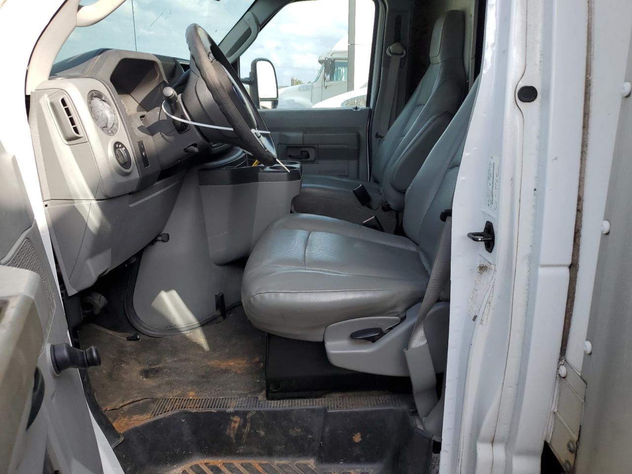 2014 Ford Econoline E350 Super Duty Cutaway Van VIN: 1FDWE3FL0EDB15322 Lot: 47979524