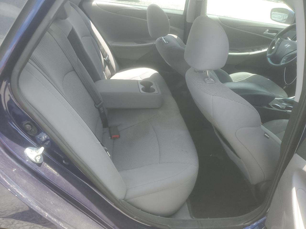 2014 Hyundai Sonata - Image 10