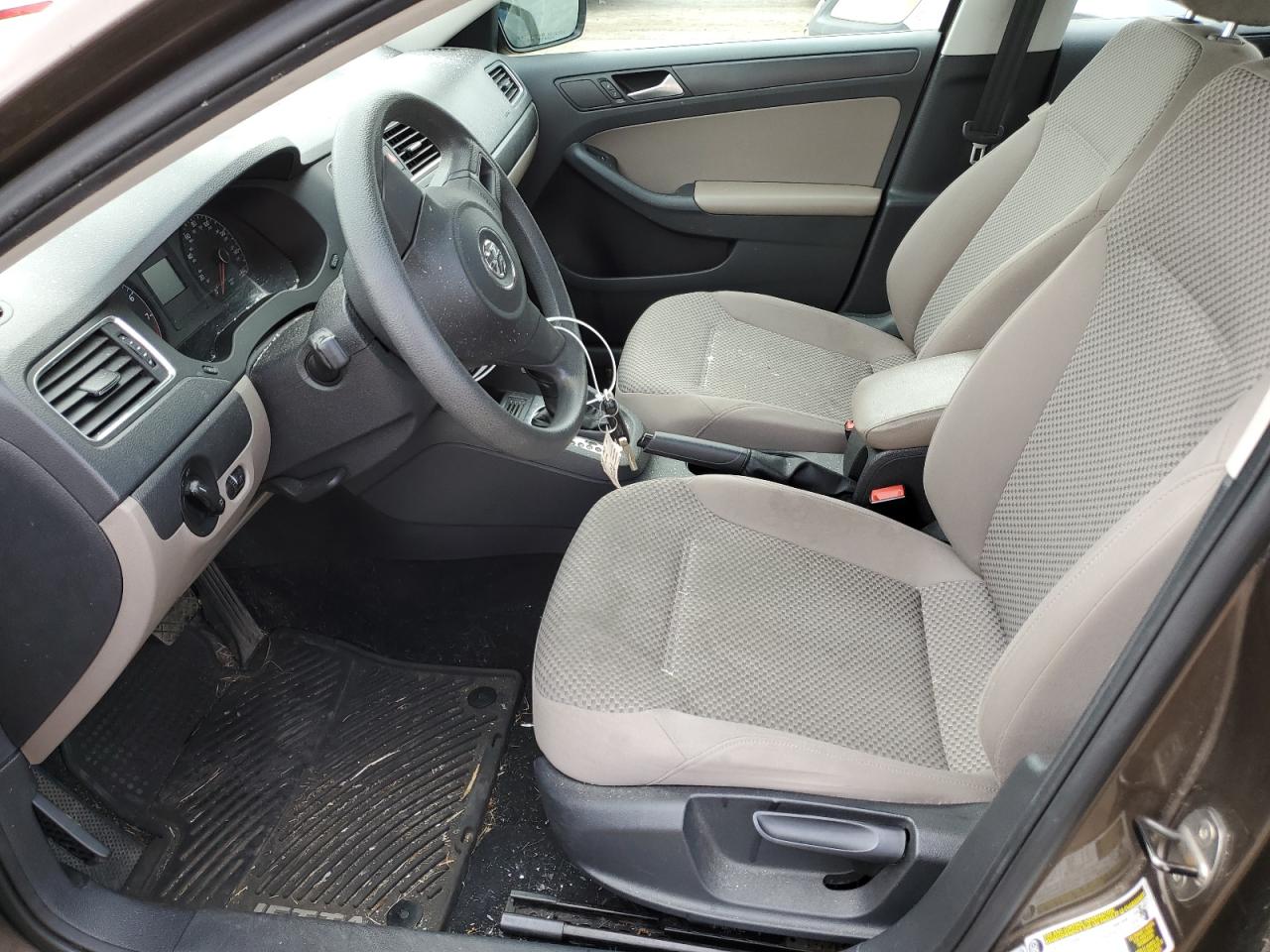 2014 Volkswagen Jetta - Image 7