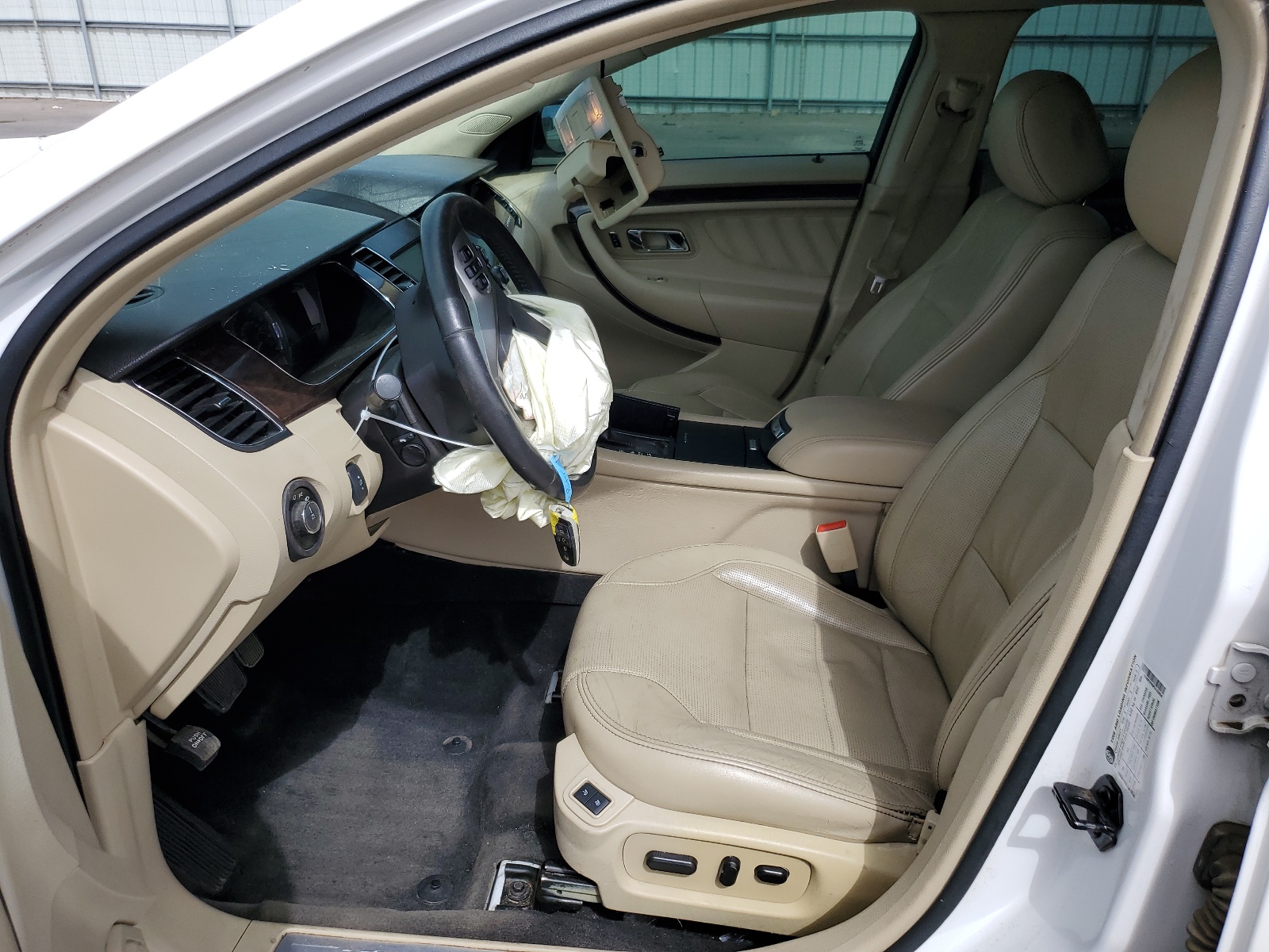 1FAHP2F88FG102854 2015 Ford Taurus Limited