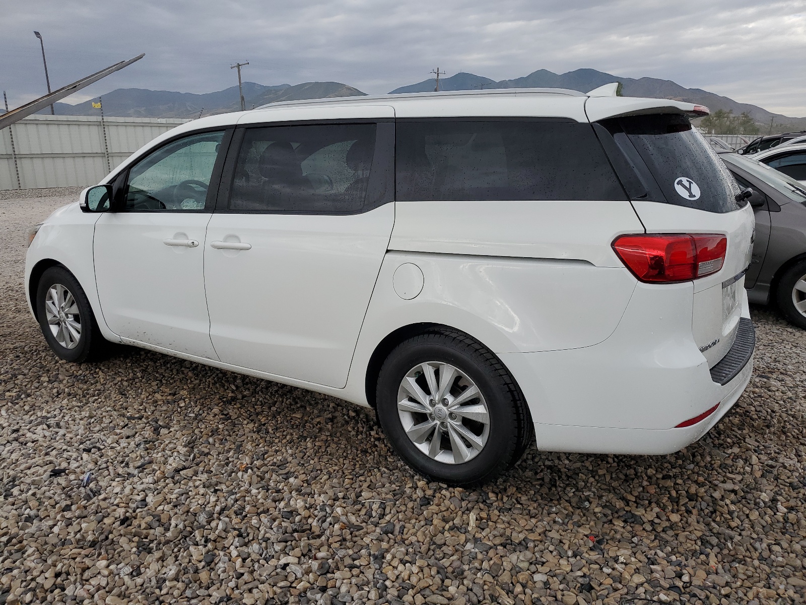 KNDMB5C1XF6061357 2015 Kia Sedona Lx