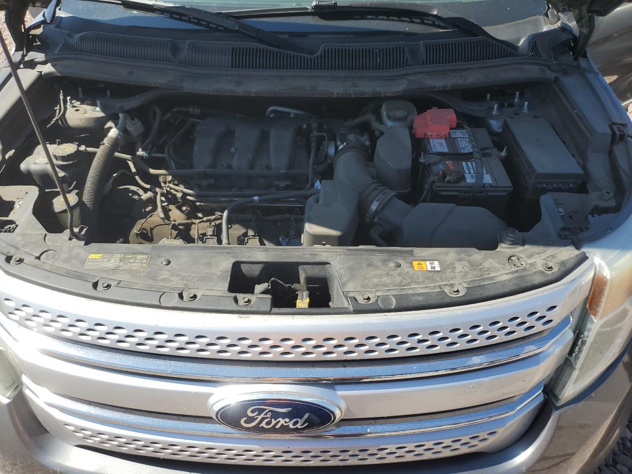 2012 Ford Explorer - Image 12