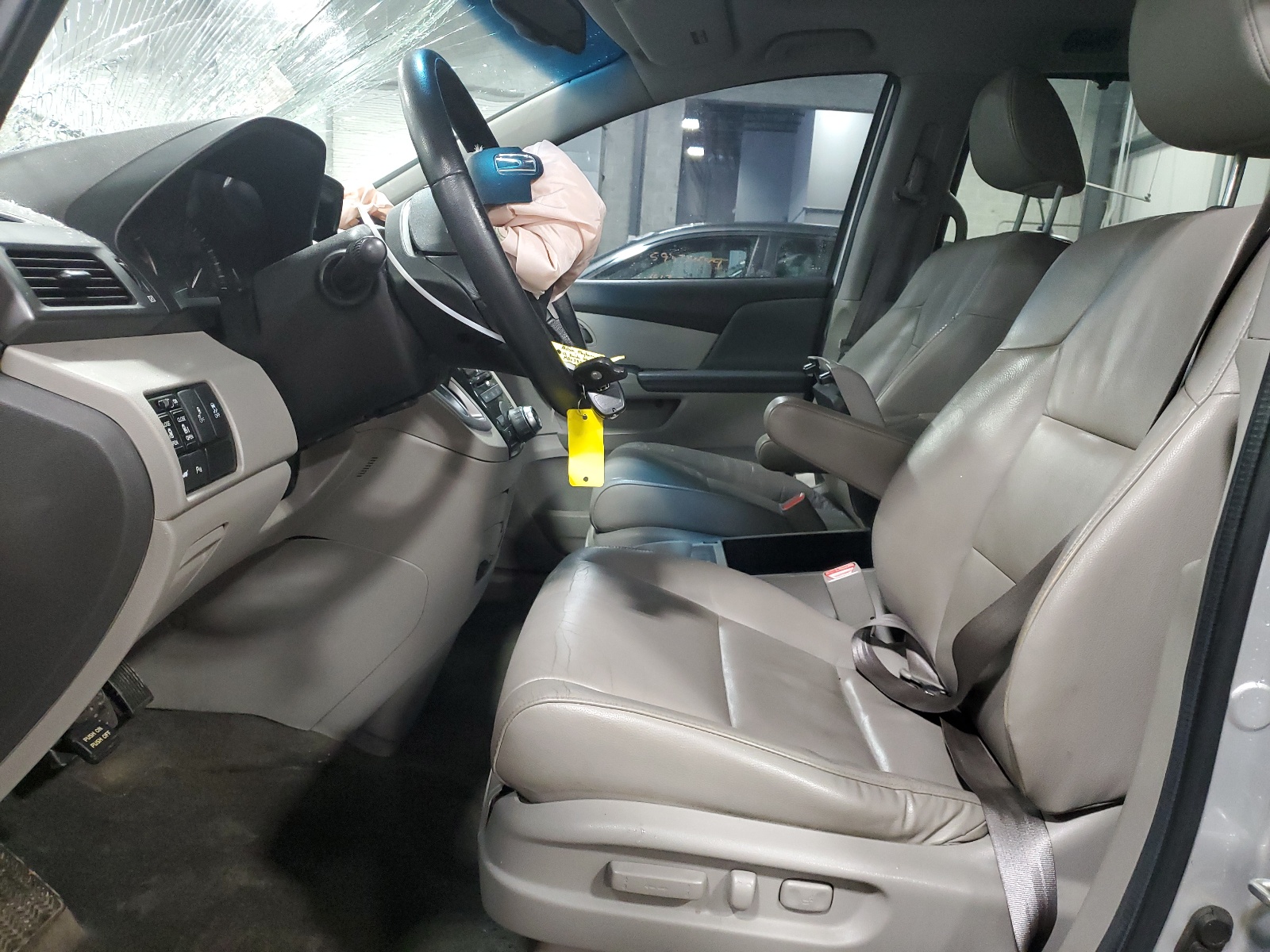 5FNRL5H96CB092641 2012 Honda Odyssey Touring