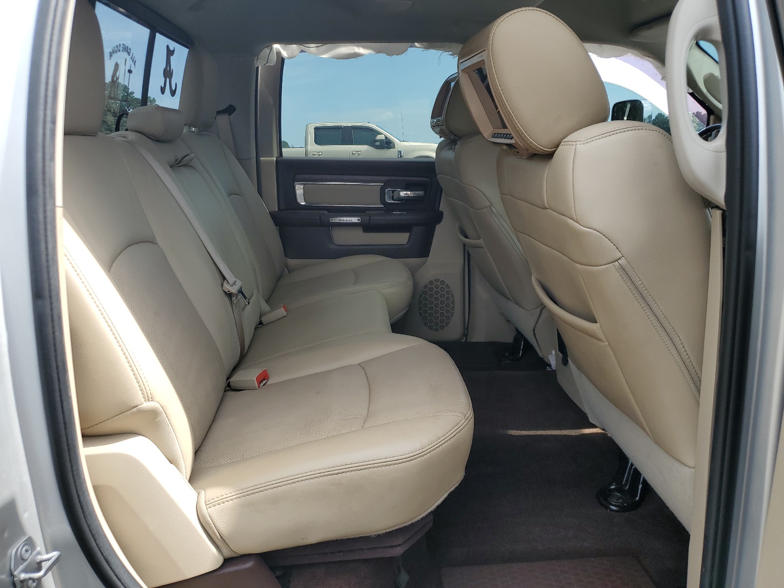 3C63RRJL4HG628030 2017 Ram 3500 Laramie