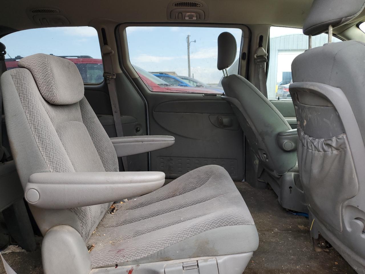 2005 Chrysler Town & Country Touring VIN: 2C4GP54L85R574712 Lot: 59343164