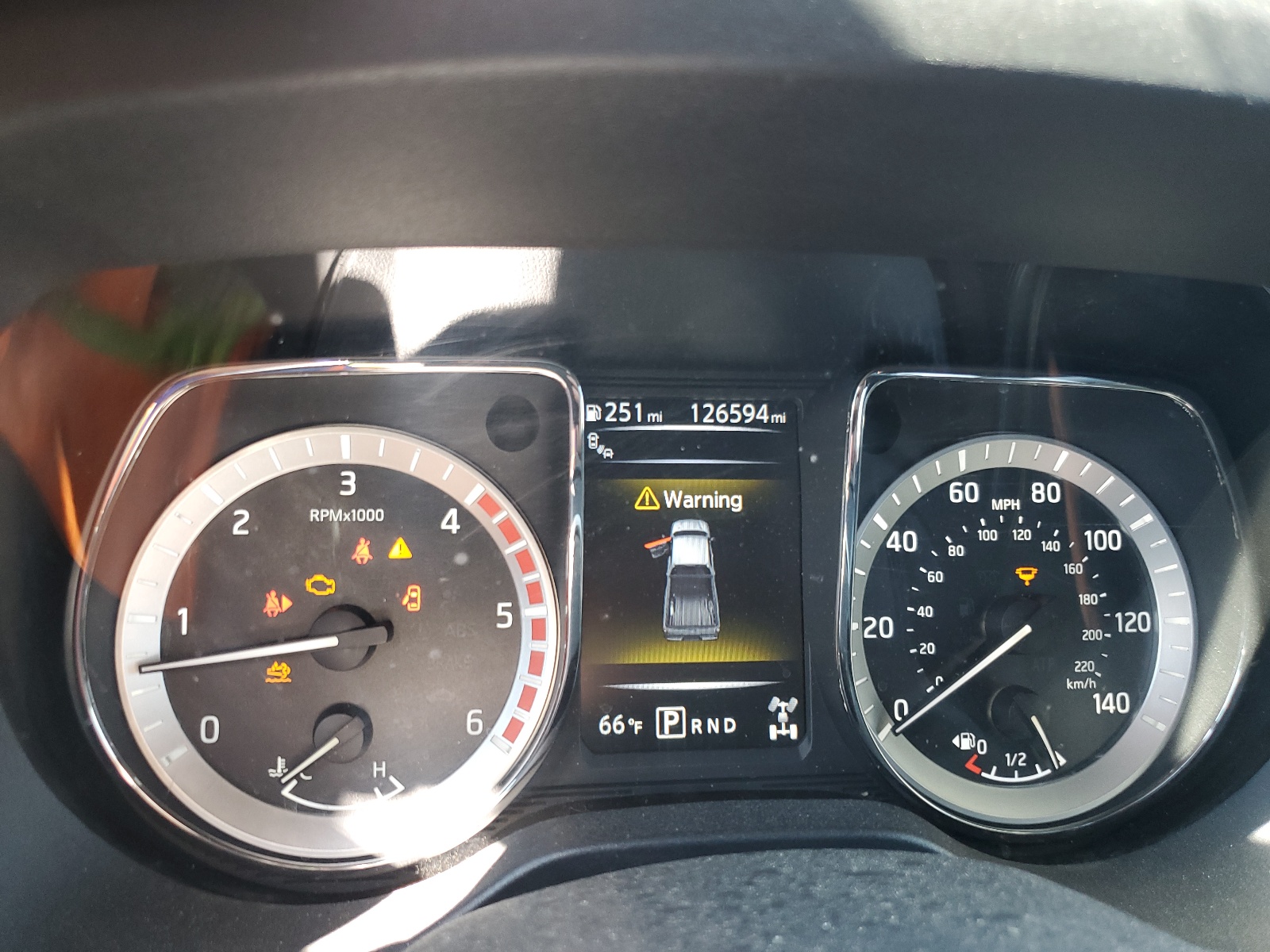 1N6BA1F49JN542379 2018 Nissan Titan Xd Sl