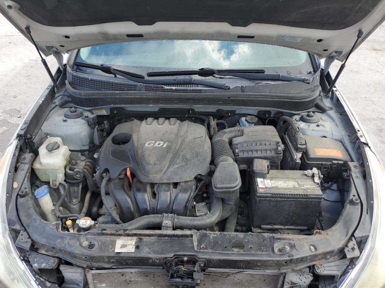 2013 Hyundai Sonata - Image 13