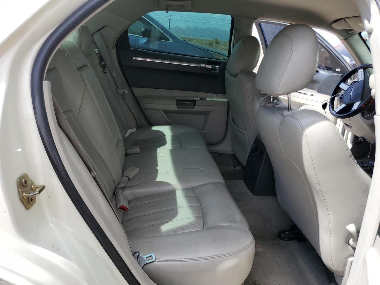 2006 Chrysler 300C VIN: 2C3KA63HX6H281503 Lot: 60876744